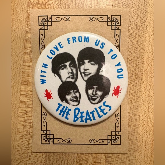 The Beatles Button - Picture 1 of 1